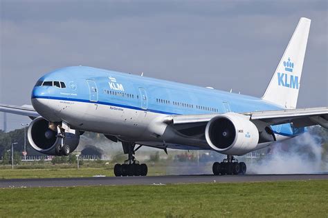 klm boeing 777 200 200er.